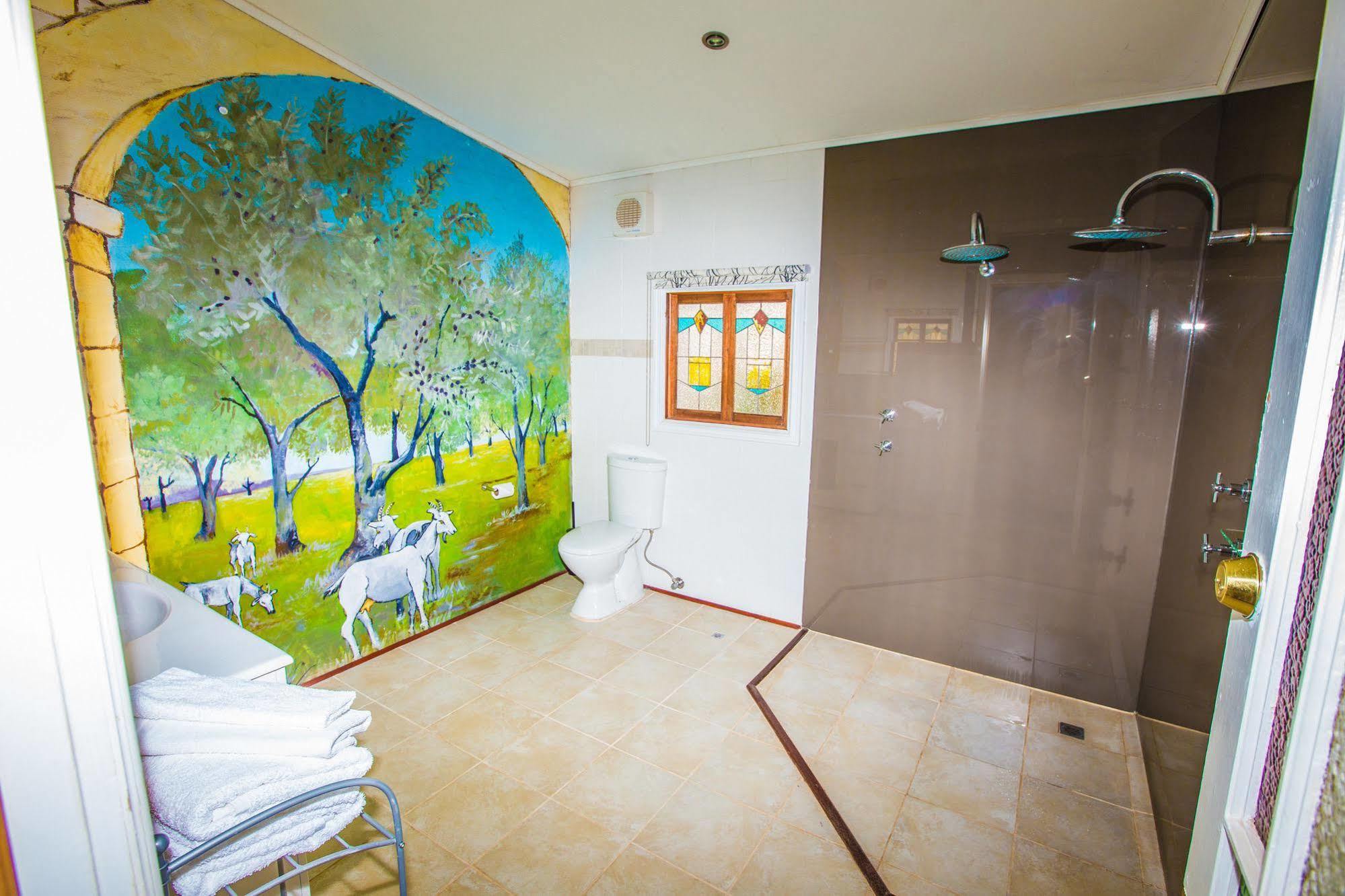 Suites On Avon York Esterno foto